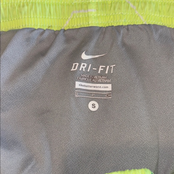 Nike Athletic Shorts - Picture 4 of 4